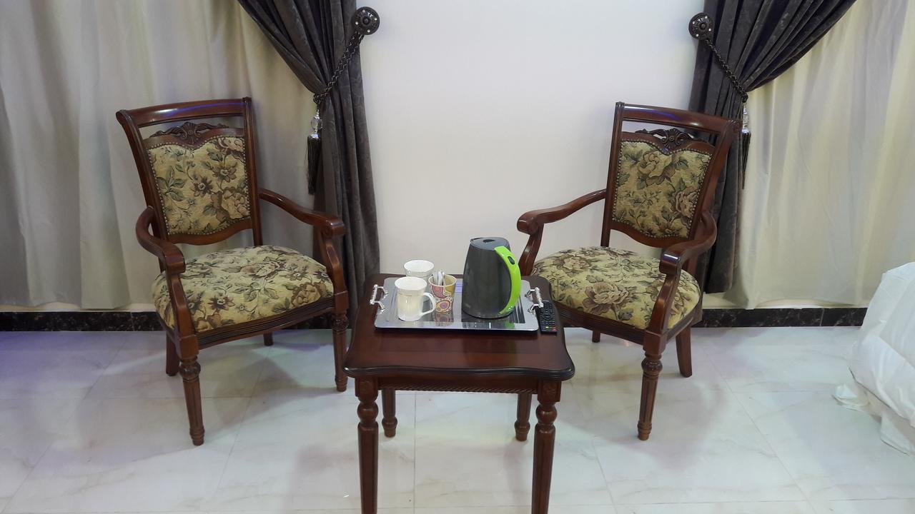 الشقق الفندقية الخبرفي  أجنحة أشبيلية المظهر الخارجي الصورة